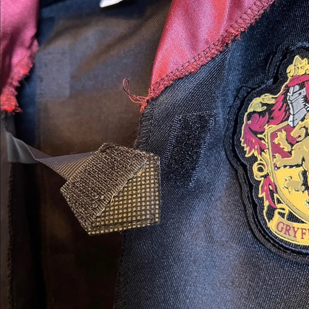 Harry Potter Gryffindor black cloak with hood lined maroon Large kids 10 - 12